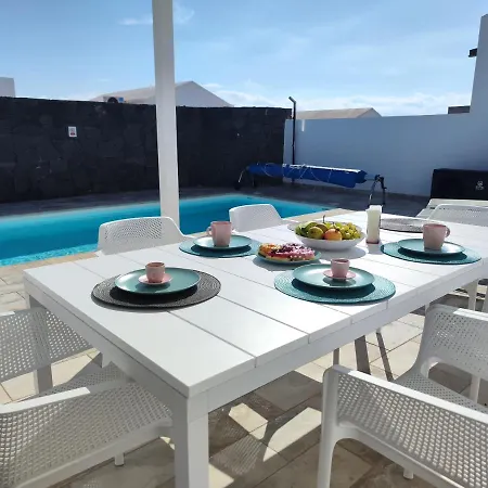 Holiday home Anny Piscina Climatizada Aire Acondicionado Espaciosa Y Luminosa! Playa Blanca (Lanzarote)