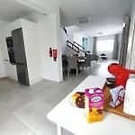 בית נופש Anny Piscina Climatizada Aire Acondicionado Espaciosa Y Luminosa! פלאיה בלנקה